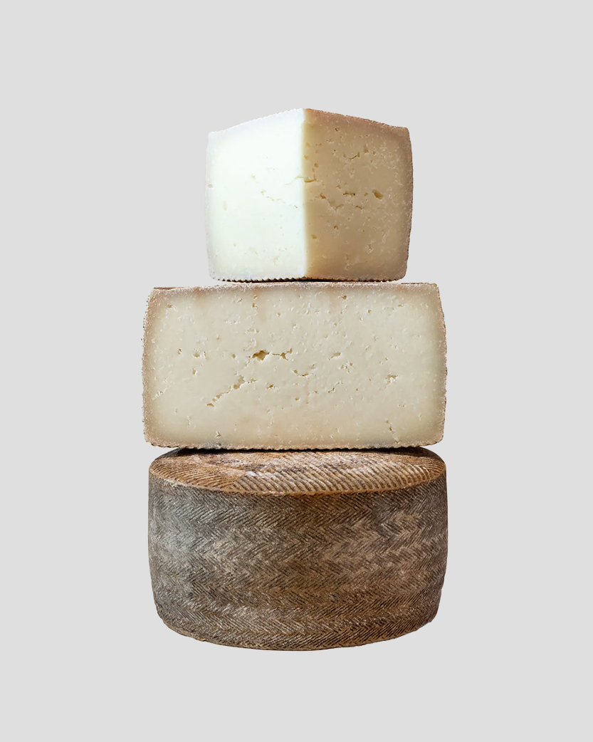 Manchego DOP curado by Formaje